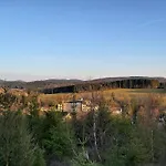 Neue Moderne Naturblick Am Rothaarsteig Mit Highspeed Internet Flatrate Xxl Boxspringbett Terrasse Mit Pkw Parkplatz In 10 Minuten Bis Willingen Ideal Fuer Touristen Und Geschaeftsleute Mit Rechnung Apartmán Brilon
