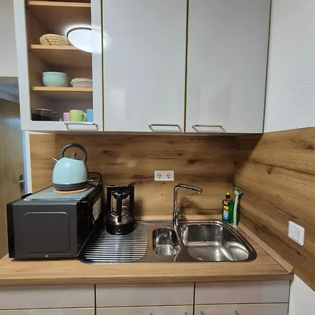Lejlighed Naturblick Am Rothaarsteig Mit Terrasse & Gratis Pkw Parkplatz & Highspeed Internet Flatrate & Xxl Boxspringbett In 10 Minuten Bis Willingen Ideal Fuer Touristen Und Geschaeftsleute Mit Mwst-rechnung