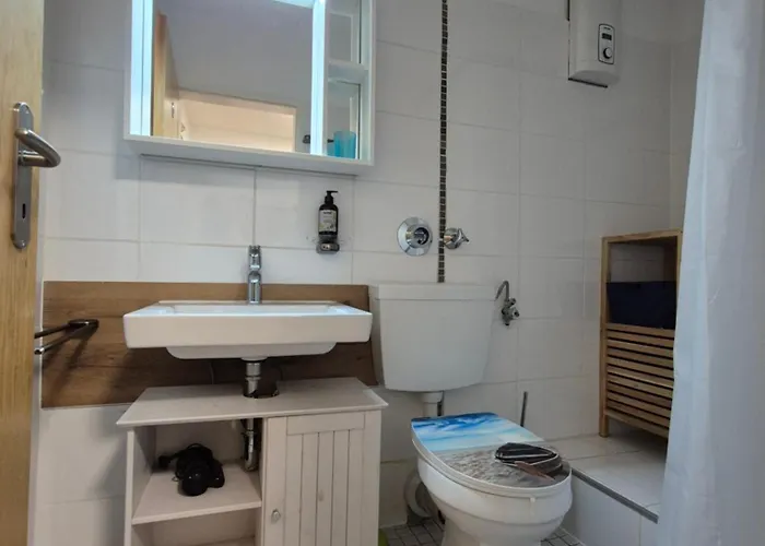 Neue Moderne Naturblick Am Rothaarsteig Mit Highspeed Internet Flatrate Xxl Boxspringbett Terrasse Mit Pkw Parkplatz In 10 Minuten Bis Willingen Ideal Fuer Touristen Und Geschaeftsleute Mit Rechnung * Brilon