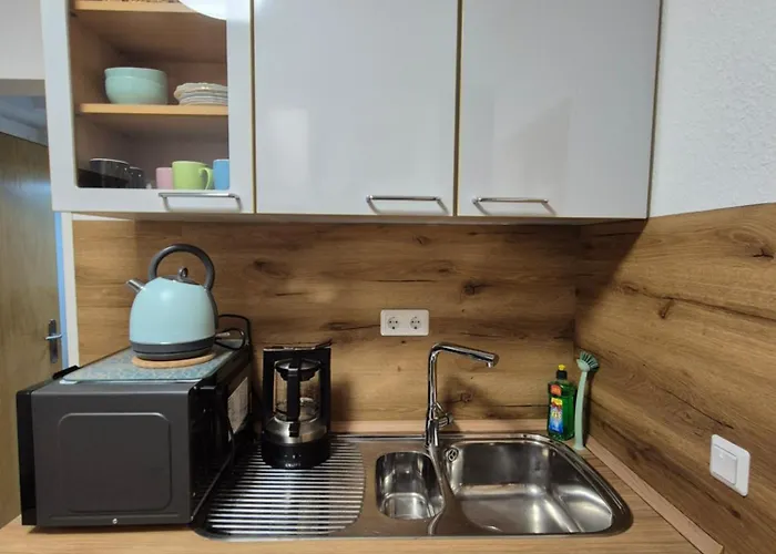 Appartement Neue Moderne Naturblick Am Rothaarsteig Mit Highspeed Internet Flatrate Xxl Boxspringbett Terrasse Mit Pkw Parkplatz In 10 Minuten Bis Willingen Ideal Fuer Touristen Und Geschaeftsleute Mit Rechnung