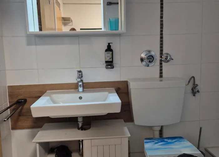 Appartement Neue Moderne Naturblick Am Rothaarsteig Mit Highspeed Internet Flatrate Xxl Boxspringbett Terrasse Mit Pkw Parkplatz In 10 Minuten Bis Willingen Ideal Fuer Touristen Und Geschaeftsleute Mit Rechnung Brilon