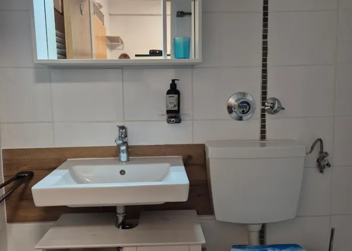 Neue Moderne Naturblick Am Rothaarsteig Mit Highspeed Internet Flatrate Xxl Boxspringbett Terrasse Mit Pkw Parkplatz In 10 Minuten Bis Willingen Ideal Fuer Touristen Und Geschaeftsleute Mit Rechnung *