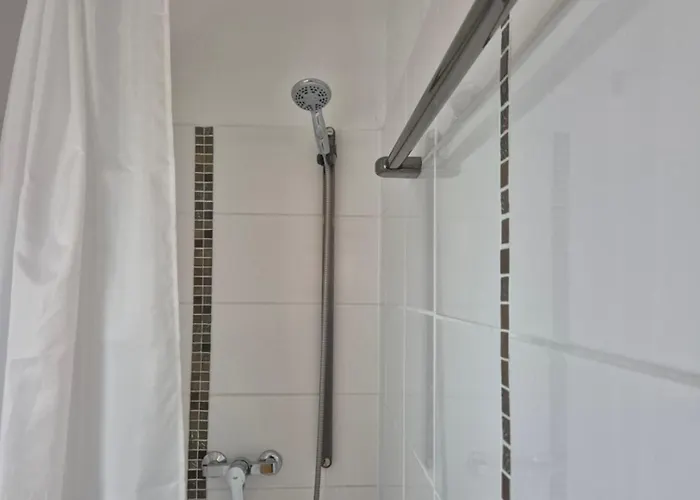 Neue Moderne Naturblick Am Rothaarsteig Mit Highspeed Internet Flatrate Xxl Boxspringbett Terrasse Mit Pkw Parkplatz In 10 Minuten Bis Willingen Ideal Fuer Touristen Und Geschaeftsleute Mit Rechnung Appartement